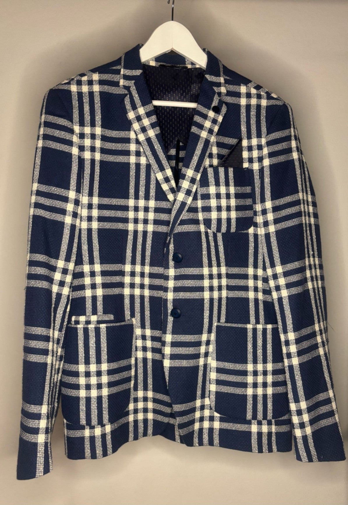 Xagon Man made in italy Sakko 50 Blau mit kariertem Muster